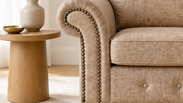 leather-armchair-cream_6_dab8c272-d609-42da-8174-30481b391677